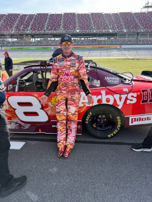 The @arbys BBQ colors look awesome this weekend. Starting 13th tomorrow and we always have great speed @talladega 🎱