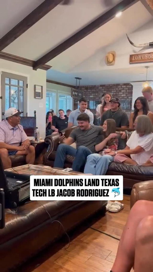 @jrodriguez._10 found his new home 😎

NFL Draft on NFLN/ESPN/ABC
Stream on @NFLPlus