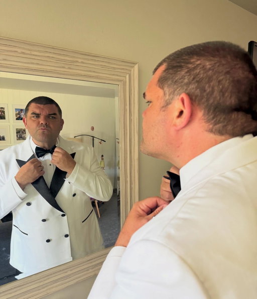 Time for a last minute pre- @glendoraedfoundation Sip & Support fit check. 

Tux by @georgios_tuxedos 
Hair by me (Sorry)
•
•
•
#glendora #azusa #sandimas #laverne #sipandsupport