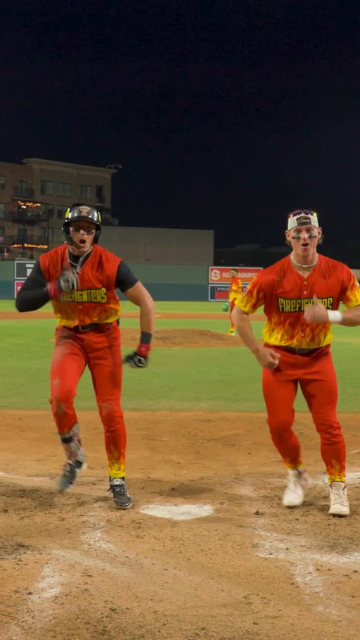 POP SEE KO 🔥

#firefighters #bananaball #popseeko #danceparty #baseballboys