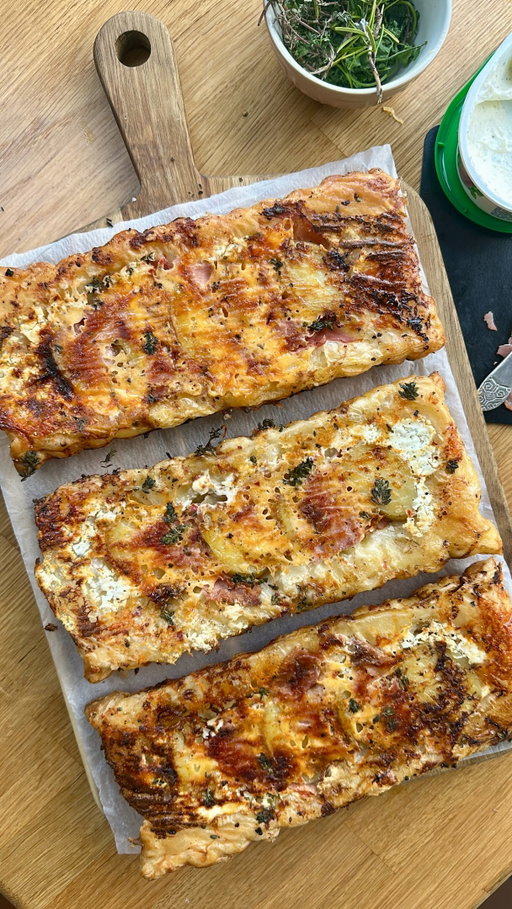 Upside Down Ham, Brie & Potato Tarts

I have over 150 recipes for upside down tarts of all kinds in both my first cookbook Upside Down Cooking and my new cookbook One Pan Feasts which is available to pre-order now. Link in bio. 

#upsidedown #pastry #cheese #viralvideos