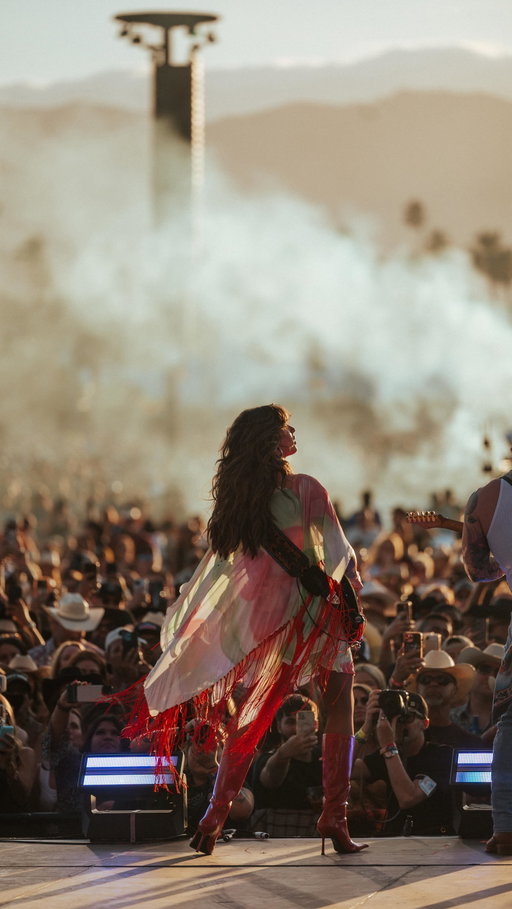 Choosin’ Stagecoach @ellalangleymusic 

Watch the @amazonmusic livestream, only on @primevideo and @twitch

📸 @andybarron