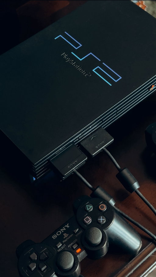 They said “just a few more minutes,” so we made the most of it! 🤌 What was your go-to console growing up?

#retrogaming #gentleman #menslifestyle #ps2