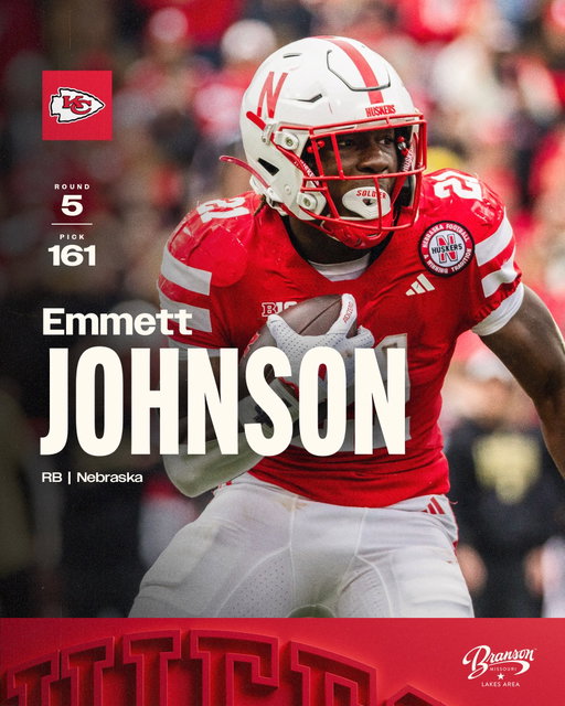 Playmaker alert 🚨 With the 161st pick in the 2026 NFL Draft, we have selected RB @emmettj_!