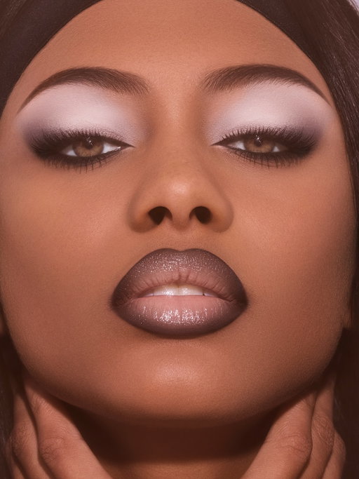 🩶🩶🩶🩶🩶🩶🩶🩶🩶
📸 @natascha.lindemann (assist @sylviabinderphotography ) 👸🏽 @thelenajoelle_ 💄 @jordanliberty 💈 @anastasiia.terebova ✍🏻 @retouch_annabel 📍 @503dtla 
🩶🩶🩶🩶🩶🩶🩶🩶🩶
Model wears @blendbunnycosmetics “LOWKEY” Pro Colored Pencil (lips), “RATED R” Pro Colored Pencil (eyes), “DELIRIUM” Pro Lip Glaze, Medium/Tan STRUCTURE Palette on cheeks, and x @ellis_atlantis V2 Palette on the eyes, @westmorebeauty Supreme Crème in 4N and 60 Second Lash Effects Mascara, @anastasiabeverlyhills Brow Freeze Gel, Eye Primer, and “Dark Brown” Archi-Brow Pencil, @makeupbymario setting powder, @rarebeauty concealer, @celesteswitala x Jordan Liberty “Filthy Rich” Face Oil as prep.