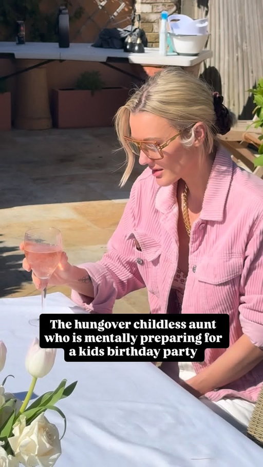 I might be THAT aunty 🤷‍♀️🤪

#aunt #relatable #comedyreels