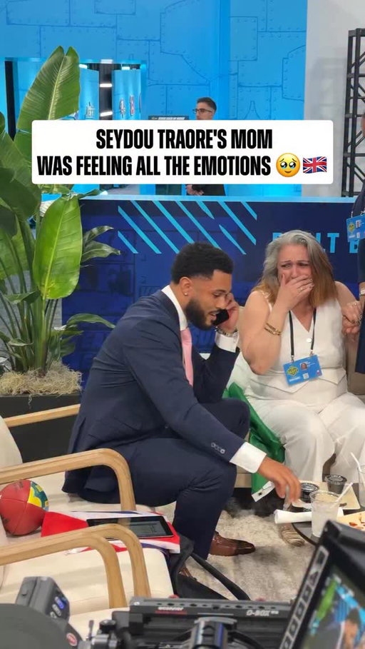 An incredibly proud Mom ❤️

2026 NFL Draft on NFLN/ESPN/ABC
Stream on @nflplus