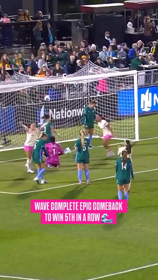 0-2 at half, 3-2 at full time 🤯