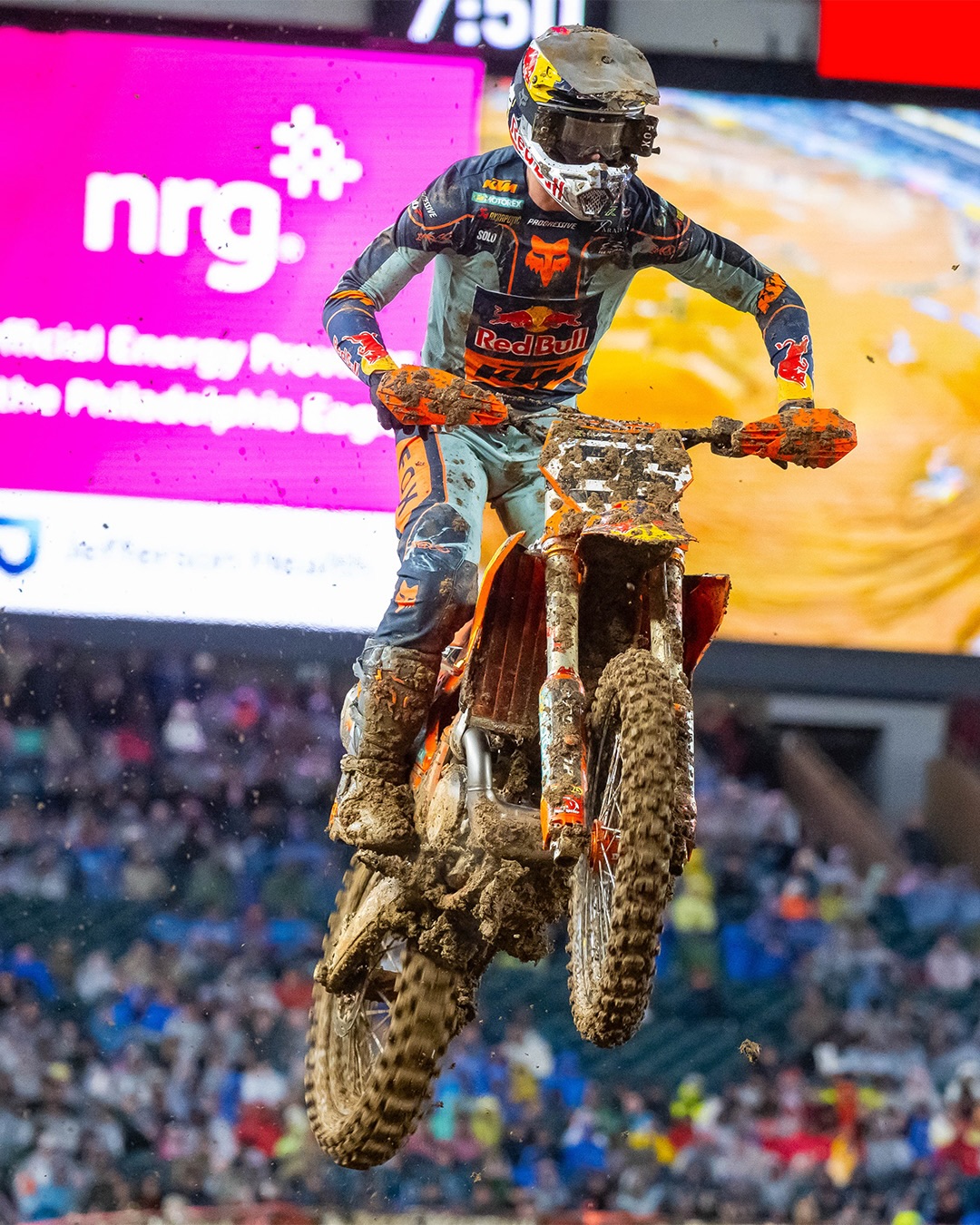 That was a night in Philadelphia! 😅

Tough conditions and important experience stacked for Red Bull KTM Factory Racing’s Jorge Prado. 

Two rounds to go in 450SX! 

#KTM #ReadyToRace #Supercross #SMX