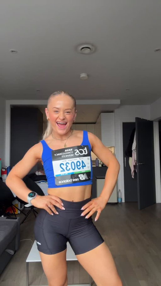 let’s go run a mazza and have the MOST fun !!!! 😁😁😁🫰🫰💙💙💙see you out there !!!!! 

 #marathontraining #runninggirl #londonmarathon #marathon