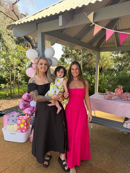 Massive shout out to my sister @summergracee__ for organising baby girls First Birthday Party and juggling the mental load. Forever grateful for you and all that you do without a word being said❤️