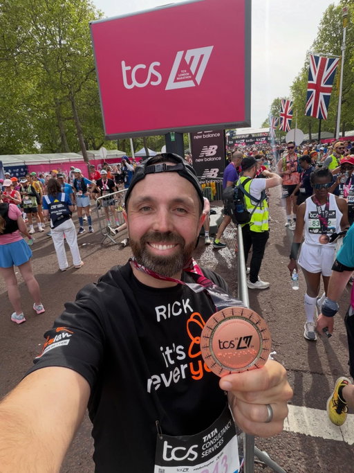 26.2 miles DONE ✅ @londonmarathon 

The support around the course was honestly incredible. They gave every runner such a boost when you need it most.

Really appreciate everyone who donated to @its.neveryoucharity and sent supportive messages. It genuinely helped more than you probably realise.

If you’d like to support, link’s in the bio 👍 THANK YOU