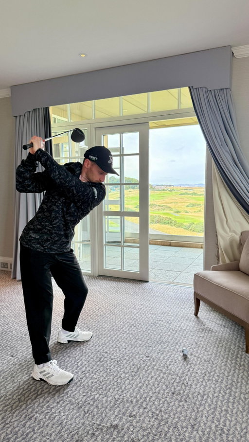 Never had to putt out of a lift before….Hotel Golf Episode 2. Can I break Par from the stunning Kingdom of Fife Suite @fairmontstandrews