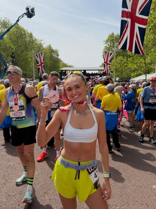 I JUST RAN MY PB MARATHON in 3:37 😭💚🌟 LONDON MARATHON is SO special & I am HONOURED to get to run it a 3rd time!! Running it with @apple AD is honestly a once in a lifetime dream 💫 Only found out I was officially running 6 weeks ago so it’s crazy what you can do when you remove the pressure!!! I know I say this every year but I promise this is my last London 😭😂🫶🏻