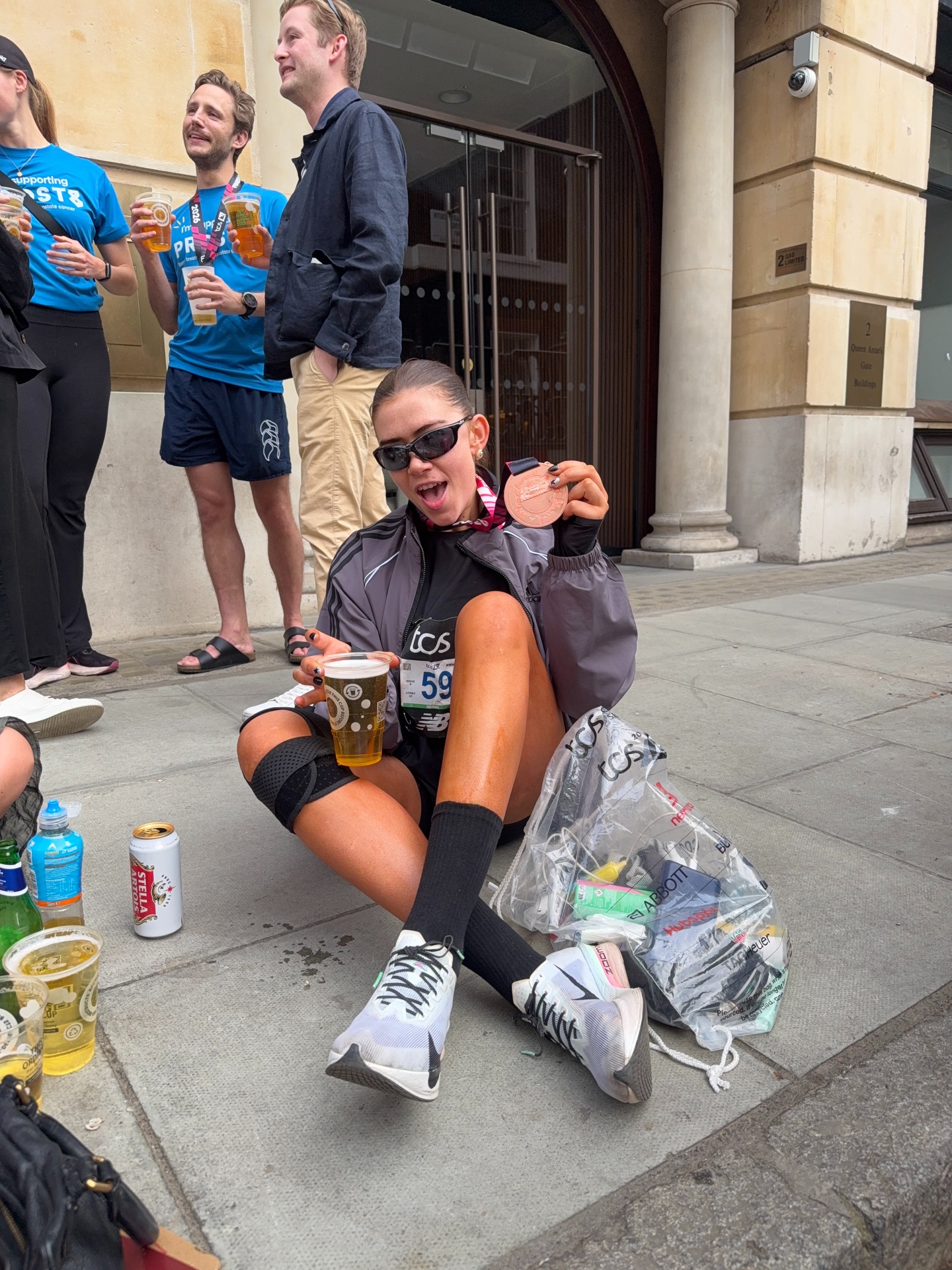 London marathon over and out😎 thank you so much to everyone who donated to my fundraiser for @action_mental_health 💜 what a day⭐️ sub 4 hours by 58 seconds lol
