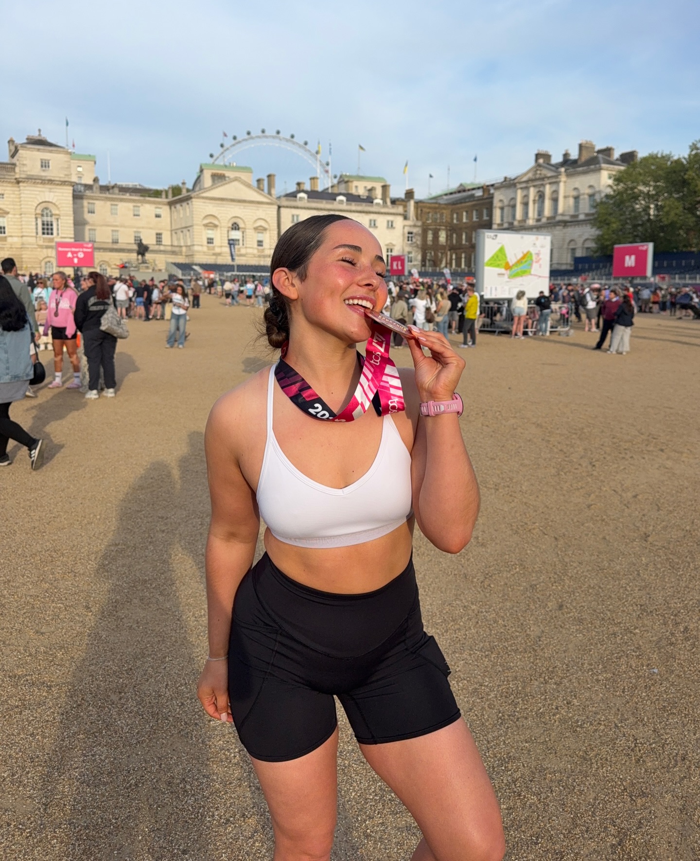 LONDON MARATHON 2026 ❤️😭 I HAD THE BEST FRICKEN TIME EVER