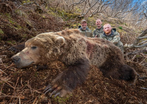 Hunting brown bears on the Alaskan Peninsula was one of the most exciting experiences of my life. Can’t wait to do it again. Thank you to my friends Brendan, Matt, Lance and Charlie for sharing the experience with me. For full video check out @kuiu_official YouTube channel.
