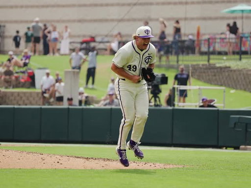 happy to have you back, @tlapour 🤝

#GoFrogs | #FrogballUSA