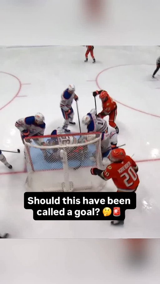 This was called a goal in OT, giving the Ducks the win over the Oilers 👀🚨

🎥 Sportsnet - X 
#oilers #yeg #edmonton #nhl #nhlplayoffs
