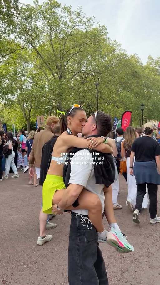 I could lie & say it’s all me but it’s really not 🥹😭🫶🏻 London Marathon is not only special because of the incredible people who run it but because of those who show up for people they love 💘✨ Marathon day reminds me just how blooming lucky I am to get SUCH special people in my life!!! Honestly 30k-40K I told my sis I needed distracting & she spent the entire time sending me VNs to distract me & that is true family love 🥹😭I have also spent the last 12 hours watching every single video online I can find because marathon day is a CELEBRATION & the joy, emotions & just pure awe of have of humans in days like this is unmatched x