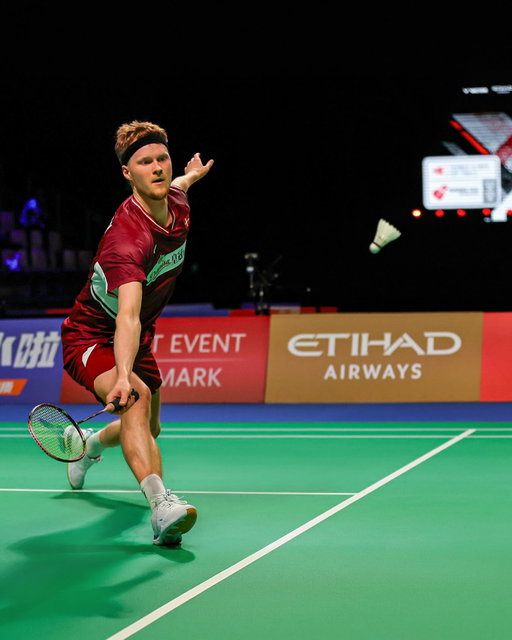 We’re at the BWF Thomas & Uber Cup Finals in Denmark 🇩🇰
Game on. Fun moments incoming 🏸✈️

نحن في نهائيات كأس توماس وأوبر للريشة الطائرة في الدنمارك 🇩🇰 
استعدوا للمباراة، لحظات ممتعة بانتظاركم 🏸✈

#Etihad #BeyondBorders⁩⁩⁩⁩⁩⁩⁩
