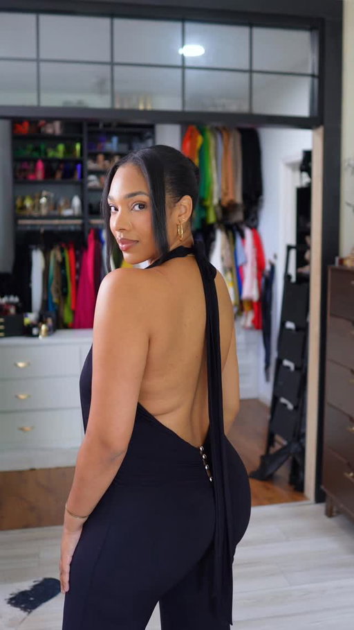 Who said tummy-conscious can’t mean sexy? This Naked Wardrobe jumpsuit is the answer to every “I want to feel confident on date nights” DM I’ve gotten this month. Comment DATE for the link + my full tummy-conscious date night edit straight to your DMs.