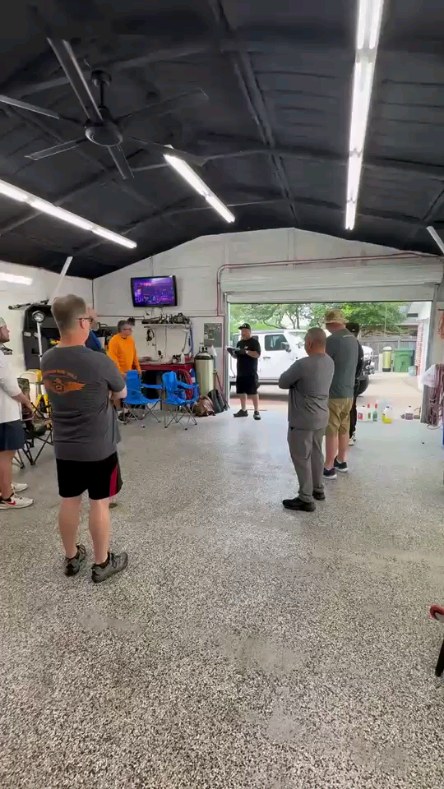 April 25th One Day Extreme Paint Correction and Ceramic Coating Taining Class. What an awesome day sharing my knowledge and skills with others. Thank you to all who attended. 

#Detailing #detailtraining #detailingsuccess #ᴄᴇʀᴀᴍɪᴄᴄᴏᴀᴛɪɴɢ #