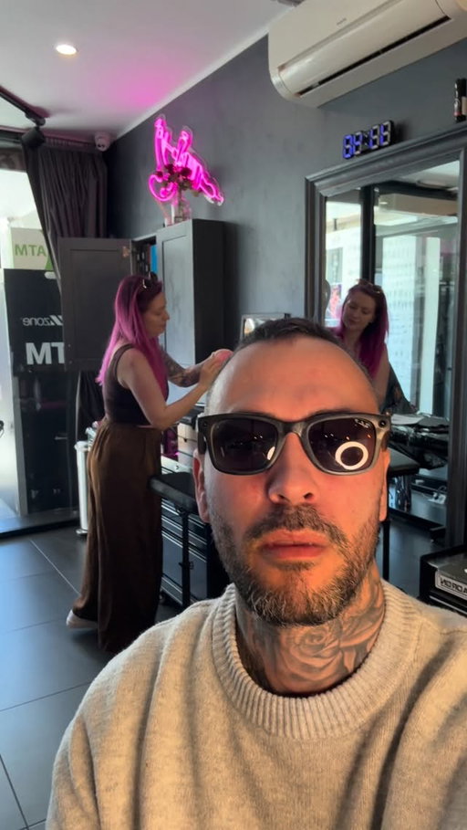 Careful, internet experts… never underestimate the power of pink ✨

Team pink vs team black — which side are you on? 💗🖤
Drop your team in the comments 👇

Bold color, strong opinions and a little tattoo chaos — just how we like it.