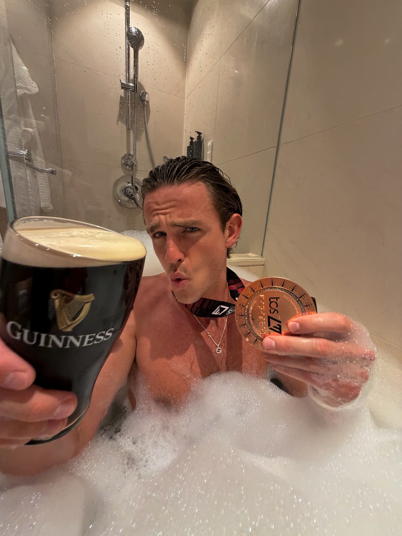 LONDON MARATHON DAY

The best of days… incredibly grateful for the amount of support out there. CONGRATS to everyone that ran out there and got involved. For me, the PB was off the cards early doors with some tough cramps but the crowd kept me going🙏🏼

BTS and highlights W/ @fslondon 

#schoonerscorer