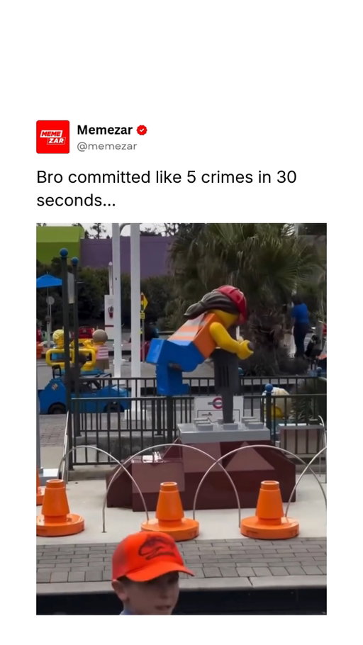 🤣

Give this kid a license immediately 😂

🎥/ @cardj087