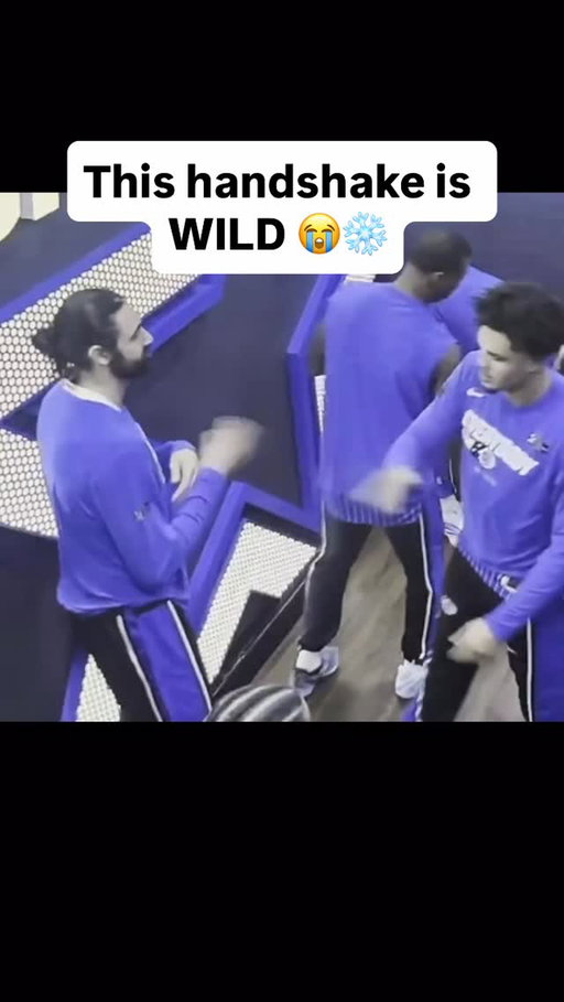 Noah Penda and Goga Bitadze’s handshake is absurd 💀

#orlandomagic #nba #nbaplayoffs