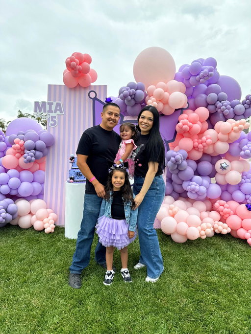 Mia turns 5 💜