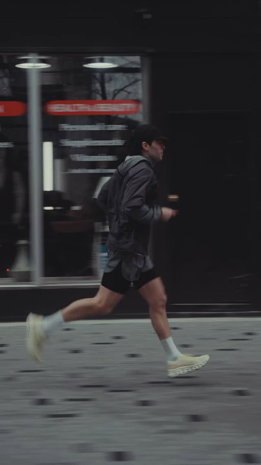 somewhere along the way, i fell in love with the feeling of running. the energy. the rhythm. the clarity.

and for me, it’s always been about:
consistency > intensity
fun > pressure
progress > perfection

run first... then everything else flows in the Cloudmonster 3.

@on @highsnobiety 

• • •

#running #cinematic #runlifestyle