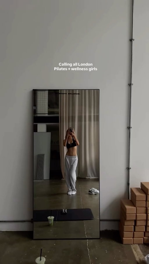 Meet @methodbykate. Not just a workout. Pilates sculpt, reformer, cool girl gifting, beautiful studios, IRL community meets, smoothies, matcha (duh) elevated events. And really nice girls. Join the club (link in bio!) 🧃🧘🏼‍♀️ @system__studios