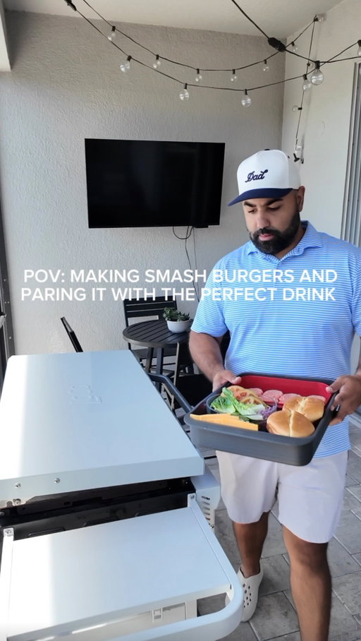 Summer’s almost here, which means time to grill, and enjoy good food with great people. I’m pairing it all with @sapporobeerusa . Crisp, refreshing, and perfect for hosting. Hit their bio to find yours. #ad21 #sapporobeerusa