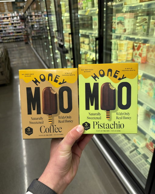 🍯 Honey Moo Ice Cream Bars are sweetened purely with real honey and the flavor absolutely shows it. Available in Vanilla, Pistachio, and Coffee, each bar has simple ingredients and no refined sugar for a rich, creamy treat that tastes naturally indulgent in the most satisfying way. 🐄 New to shelves and all three flavors are worth trying, but the Pistachio one especially is something I keep coming back to. Real honey makes such a difference! ($8.99) #wholefoods #wholefoodsmarket #honeymoo