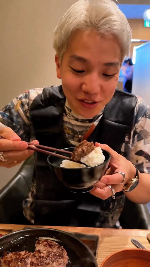 Should we try the copycat hambagu? 🤔 @hikiniku.to.come @borutoronto