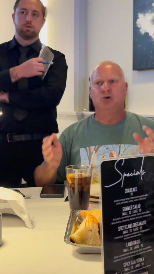 @thebrilliantlydumbshow this week had me thinking about one of the greatest to ever do it… @stufeiner … greatest dinner of my life. Long live Stu