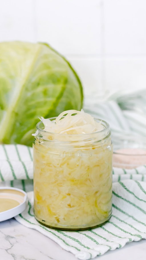 2-Ingredient Probiotic Sauerkraut 🥬🥬🥬Cabbage transforms into a rich source of probiotics to support digestion, microbiome balance, and immune health. Just salt, time, and optional caraway seeds for added flavour. A simple, gut-supportive staple made through natural fermentation.

Comment “kraut” below 👇 and we’ll send you the recipe link 🔗

Recipe + reel by @megan_rhn

#holisticnutrition #guthealth #fermentedfood