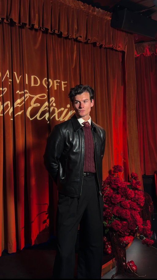 A night in red to never forget @davidoffparfums
.
#DavidoffParfums
#DavidoffCoolElixir
#TheNewMineralTreasure