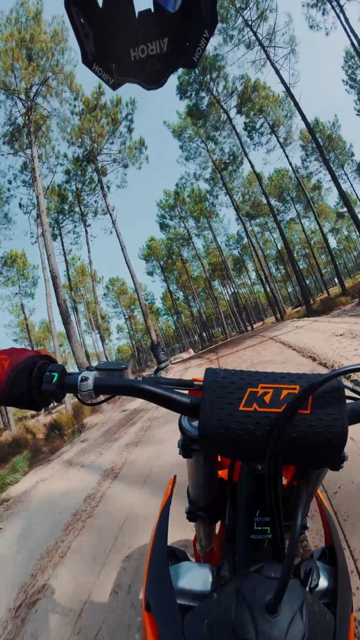 The 2027 KTM SX range is almost here, with Lucas and Sacha Coenen already putting it to work.

Tomorrow. 17:00 CEST.

#KTM #ReadyToRace #KTMOffroad #RaceOrange #Motocross