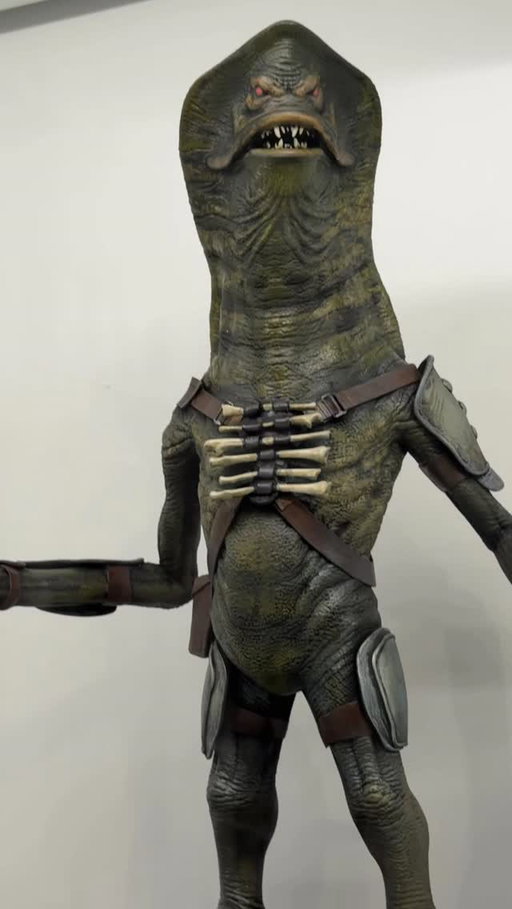 This is a maquette of the Amani species that will be in the new @starwars The Mandalorian and Grogu movie. Amanaman is back on the big screen and I love these character callbacks! 

#mandalorian #grogu #amanaman #starwars