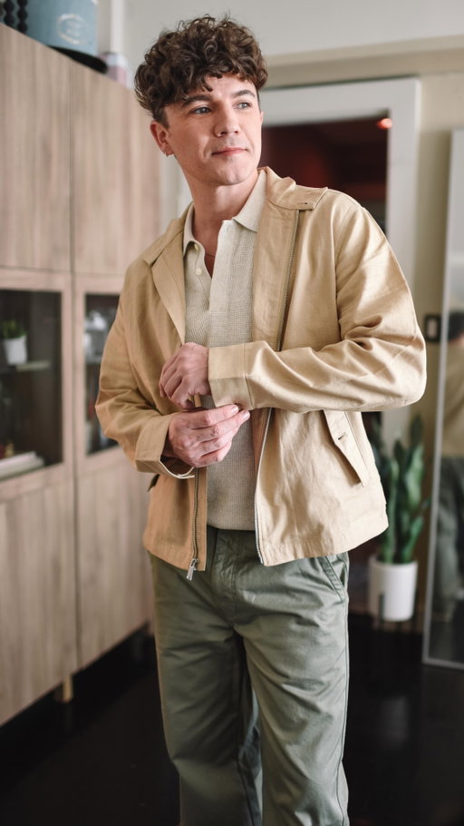Getting the ultimate spring wardrobe reset with @calvinklein! Absolutely obsessed with their new linen pieces — which look is your favorite? 1️⃣, 2️⃣, or 3️⃣? Linking these over in my Stories 🙌🏼 #ad #CalvinKlein