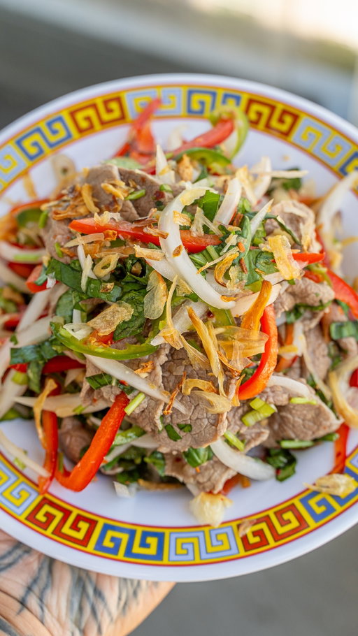 vietnamese drinking food is so elite. iykyk

comment save, and i’ll send you the link to the printable recipe directly to your dm’s!

https://feedthepudge.com/bo-tai-chanh-rare-beef-salad/