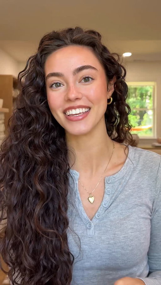 this is the kind of low maintenance I can get behind
Using @innersenseorganicbeauty Air Dry Cream. Use KIANA15 for 15% off your order.  #innersenseorganicbeauty #innersense #airdrystylingcream #cleanbeauty #climateproofyourstyle