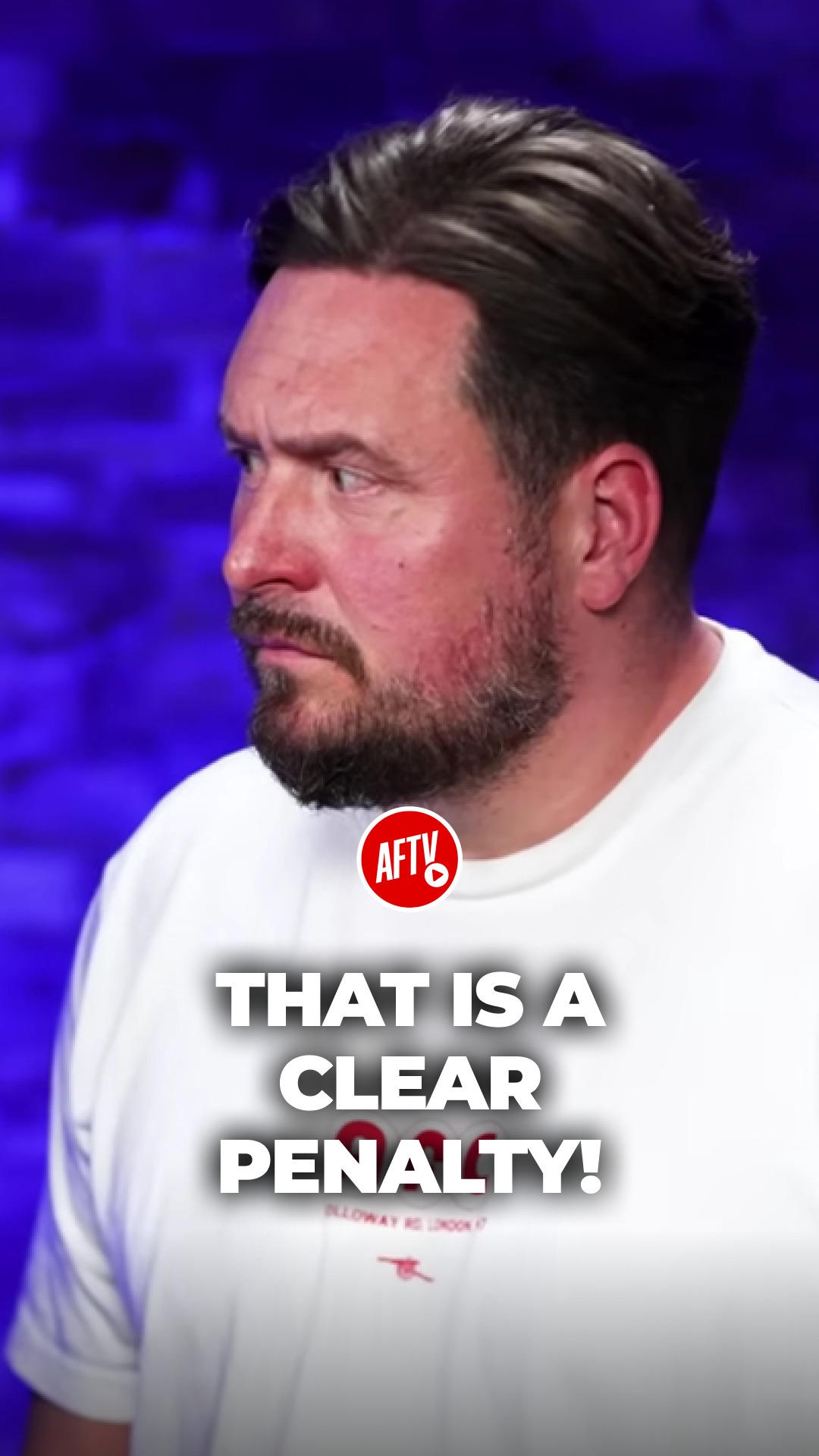 One of the worst decisions in the Champions League? 🔥

#FanCams #Arsenal #AFTV