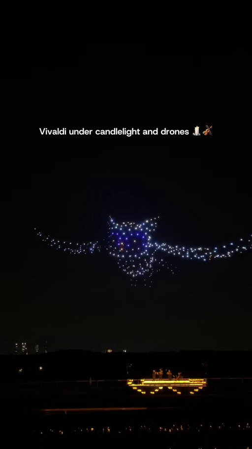 🎻 Vivaldi under the night sky hits different. Iconic melodies meet the open sky, turning every note into something electric, atmospheric, and unforgettable. ✨ A soundscape you don’t just hear, you feel.