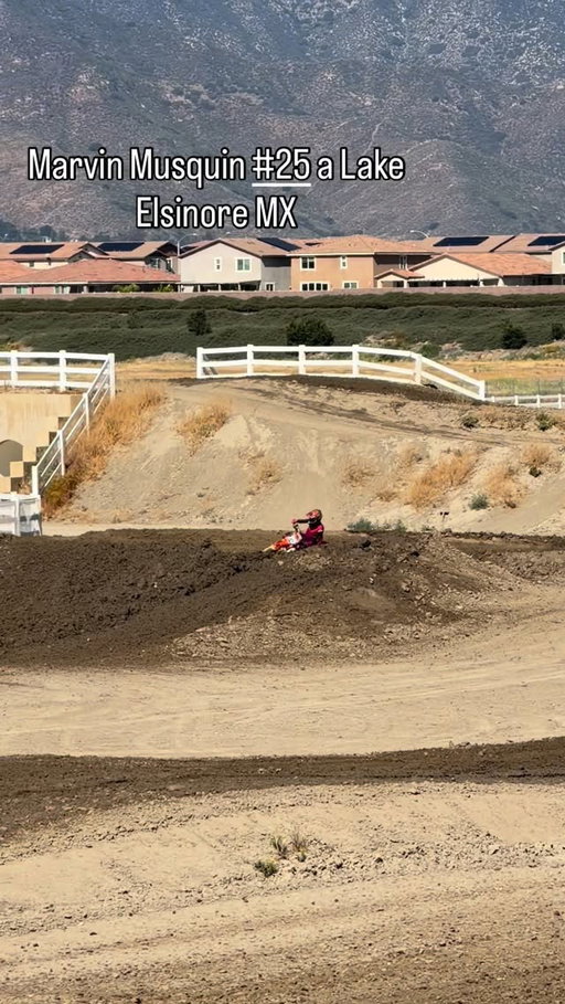 🔥Pendant nos journées de roulage sur les circuits Californiens on a souvent la chance de rouler avec des pilotes Pro 😁😁🇺🇸🇺🇸🌴

🚨N’hésite pas à nous contacter pour avoir des renseignements sur nos offres de séjour complet ou uniquement des roulages moto à la journée.
👉mail : MXCalifornia.usa@gmail.com
👉tel WhatsApp : +1 951 816 7598
👉en Mp Facebook / Instagram / TikTok 

#MXCalifornia #Motocross #StageMoto #CaliforniaDream #RideInUSA