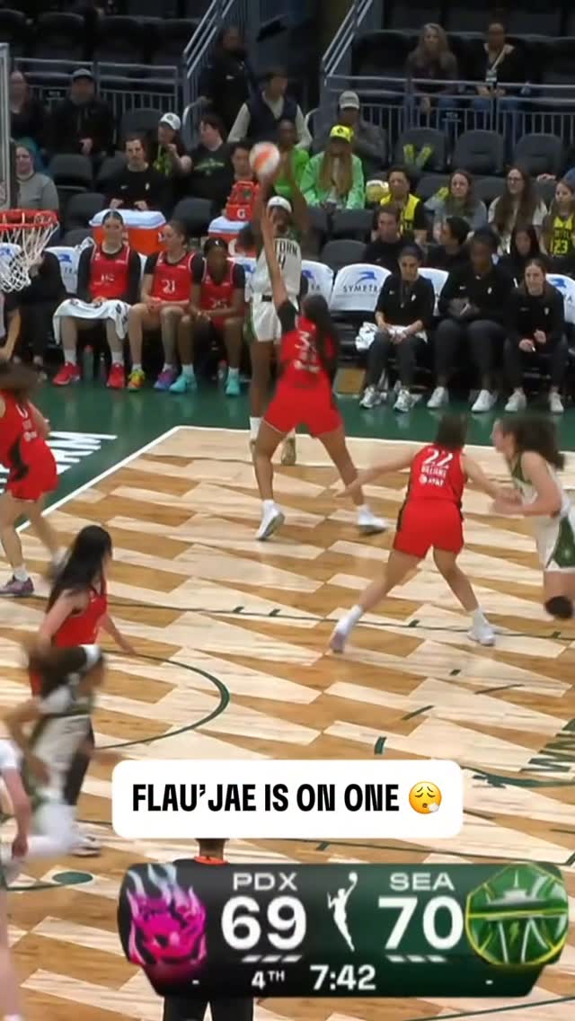 20-PIECE FOR BIG 4️⃣

Flau’jae hits the fadeaway for her first 20-PT performance in preseason action! 

PDX-SEA I Watch free on League Pass with WNBA ID
