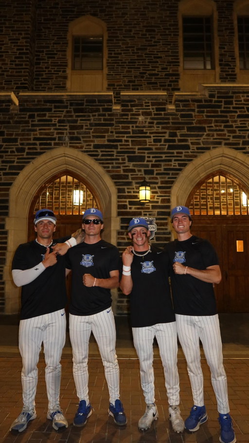 pitch, don’t kill my vibe 😈

#dukebaseball #dukeuniversity #jaredmcain #ncaabaseball #collegebaseball 

🟠 hosted by @kianaflory + @emilyyraelynn 🟠